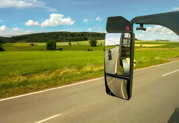 Forvia Hella koncepcija satiksmes drošības uzlabošanai